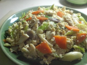 凍った豆腐で野菜炒め 凍った豆腐で野菜炒め