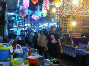 クロントム市場