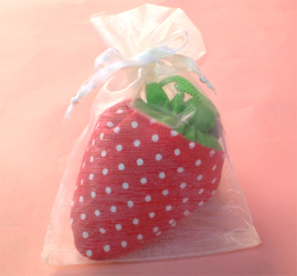 プチギフト　いちごのエコバッグ